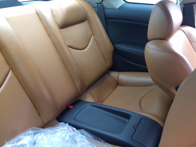 2010 Nissan Skyline V36 coupe rear seats