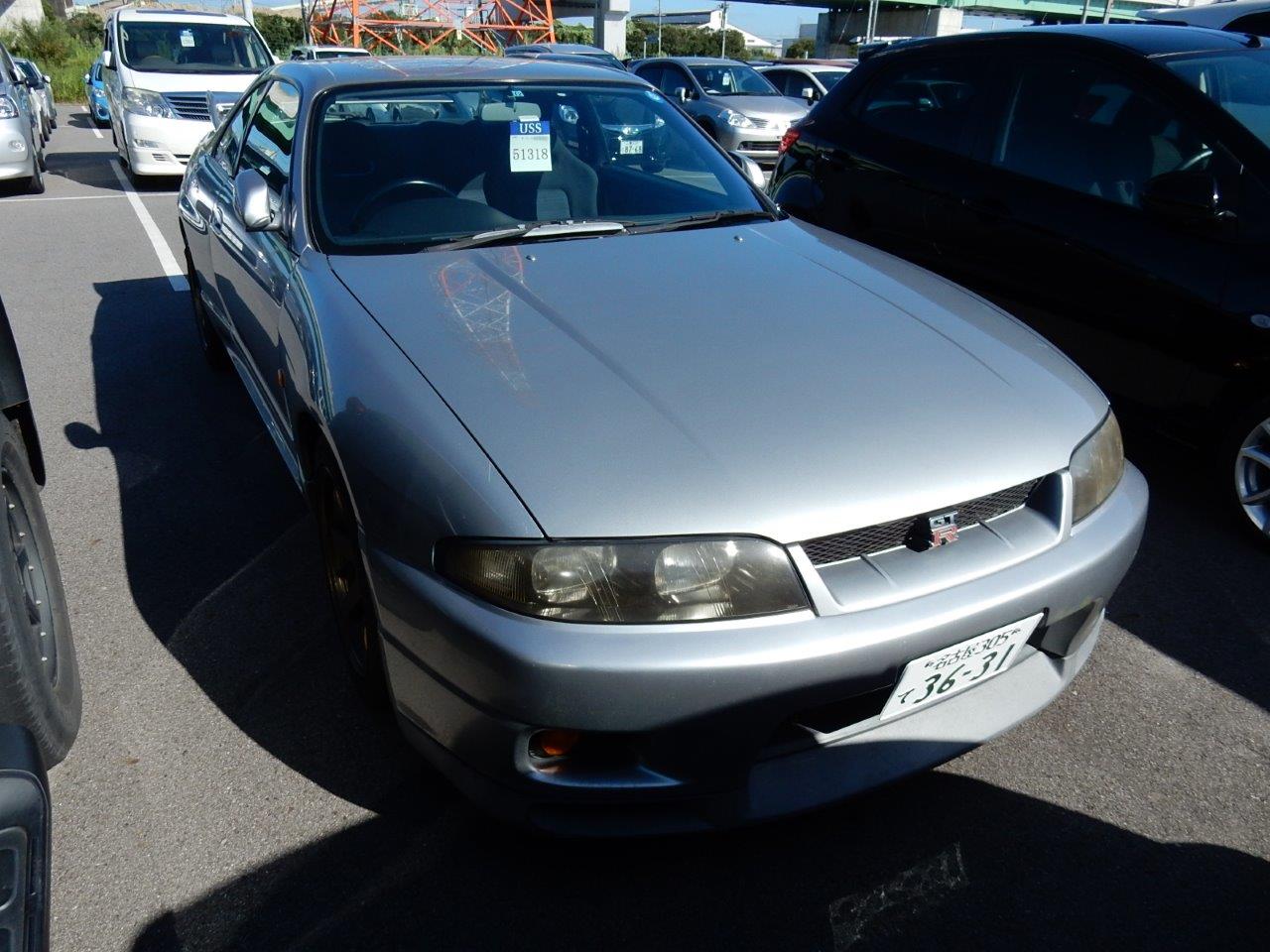 1996 Nissan Skyline R33 GTR front image