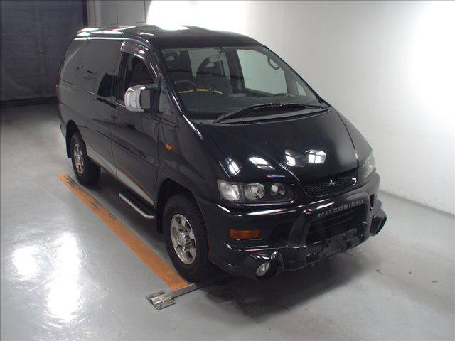 2003 Mitsubishi Delica PD6W Chamonix 7-seater 13