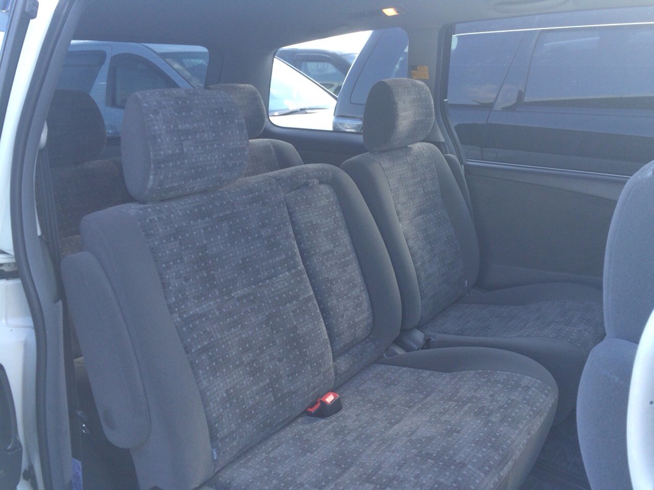 2005 Toyota Estima 3L 2WD 7 seater back seat