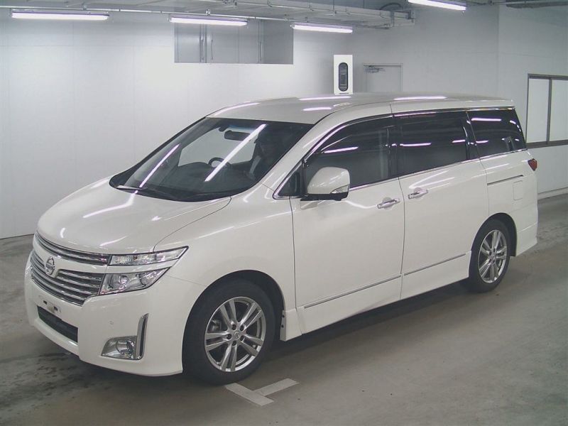 2011 Nissan ELgrand Highway Star Premium 350 4WD auction front left