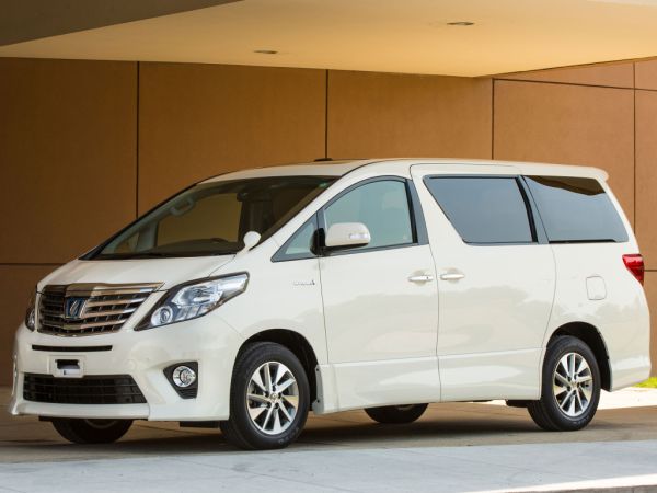 Тойота alphard hybrid