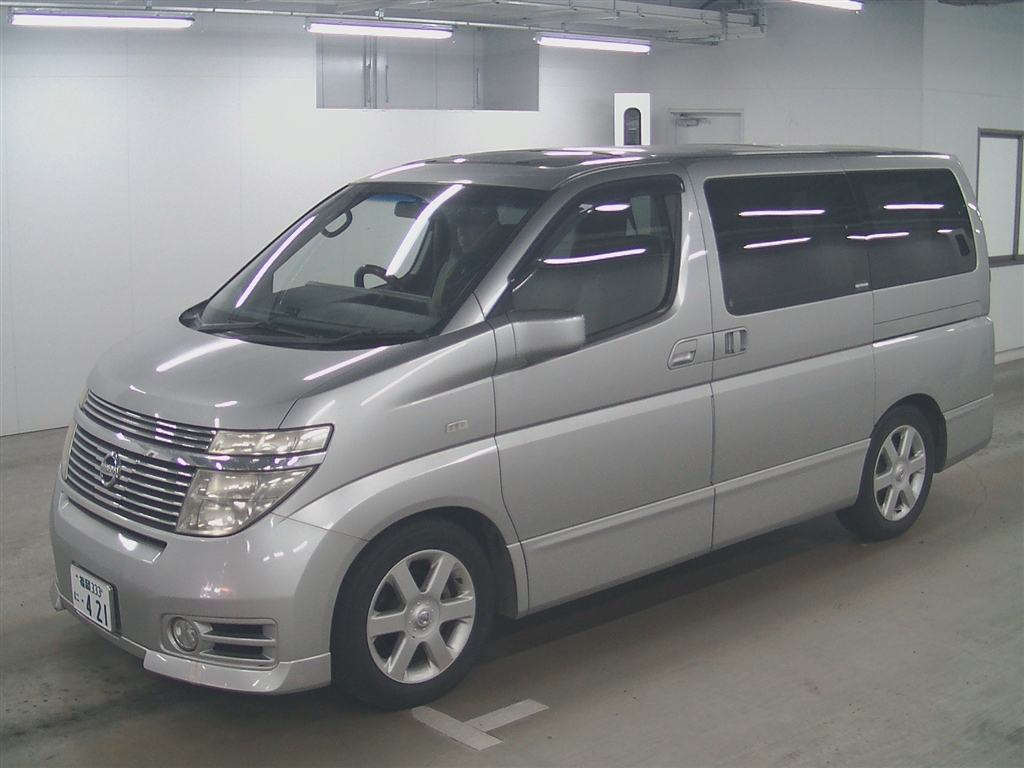 2003 Nissan Elgrand E51 Highway Star 2WD auction 4