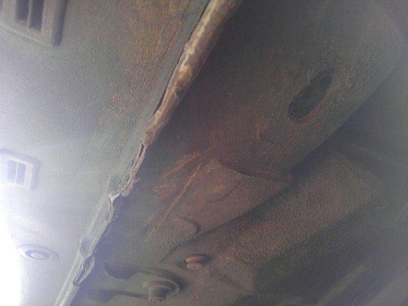 1992 Mazda RX-7 Type RZ lightweight sports model side sill damage