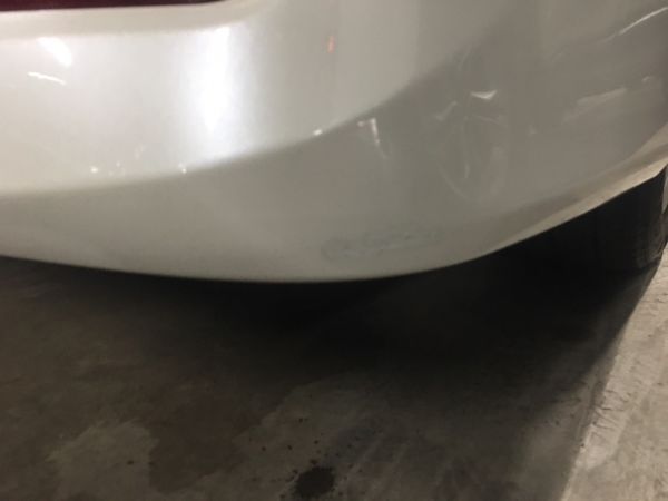 2008 Toyota Estima Aeras bumper scrape