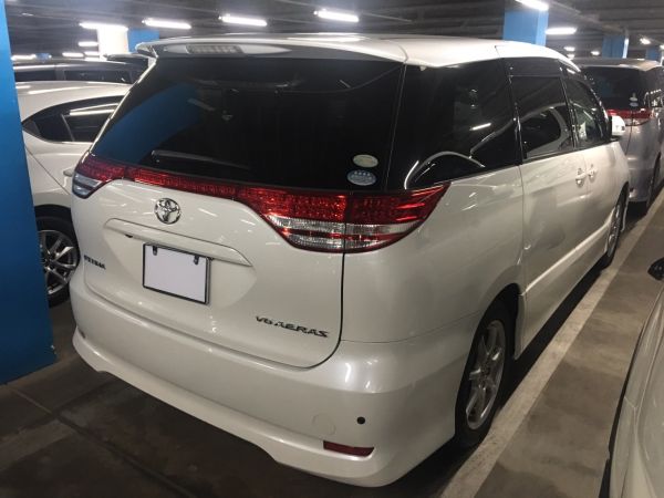 2008 Toyota Estima Aeras right rear