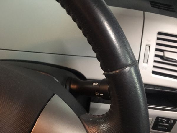 2008 Toyota Estima Aeras steering wheel damage