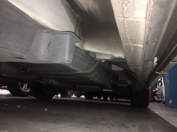 2008 Toyota Estima Aeras underbody 1