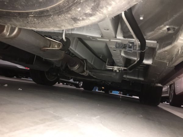 2008 Toyota Estima Aeras underbody 4