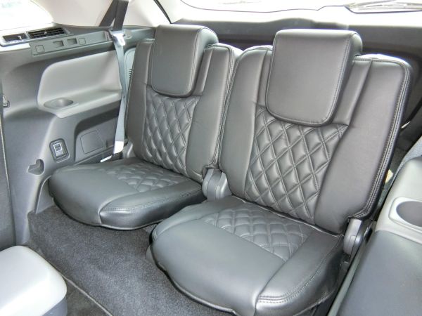 2011 Toyota Mark X Zio 350G Wagon rear seats