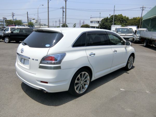 2011 Toyota Mark X Zio 350G Wagon right rear