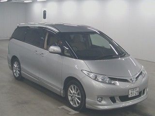 2012 Toyota Estima G 4WD 7 seater auction front