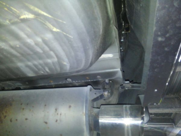 2004 Mitsubishi Lancer EVO 8 MR underbody 10