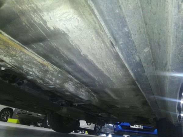 2004 Mitsubishi Lancer EVO 8 MR underbody 5