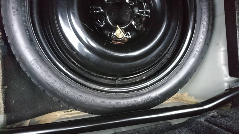 2001 Nissan Skyline R34 GT-R spare wheel