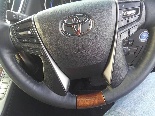 2015 Toyota Alphard HYBRID Executive Lounge 4WD 2.5L steering wheel 2