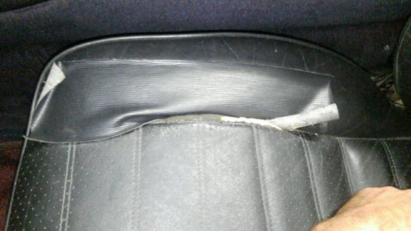 1976 PORSCHE 911 S worn seat