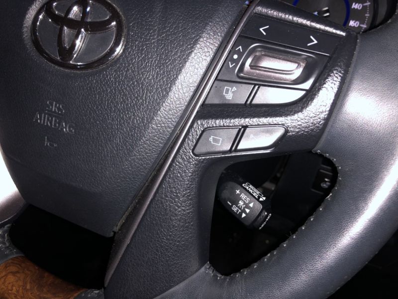 2016 Toyota Alphard Hybrid Executive Lounge cruise control