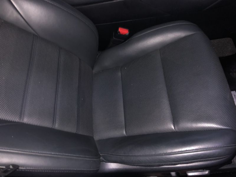 2016 Toyota Alphard Hybrid Executive Lounge seat