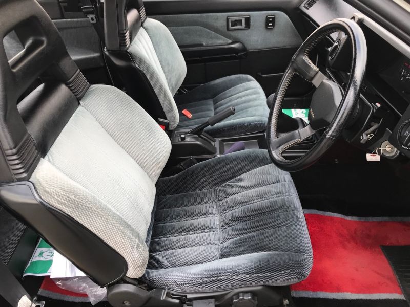 1986 TOYOTA SPRINTER GT APEX front seat