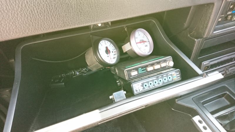 1987 NISSAN SKYLINE GTS-R controllers